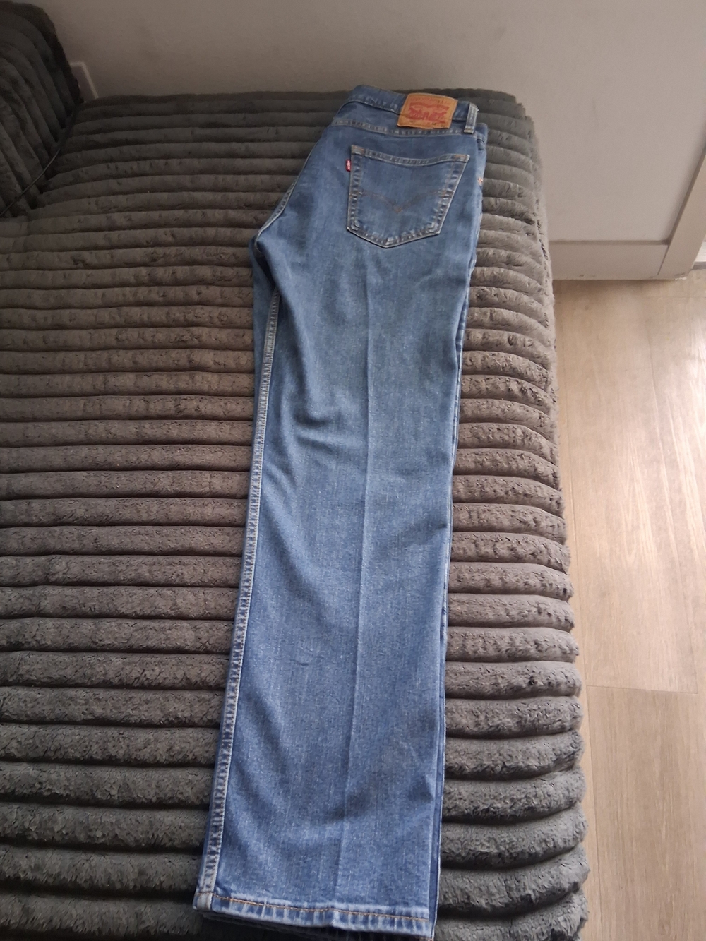 Levi's Men's Medium Blue Straight-Leg Jeans